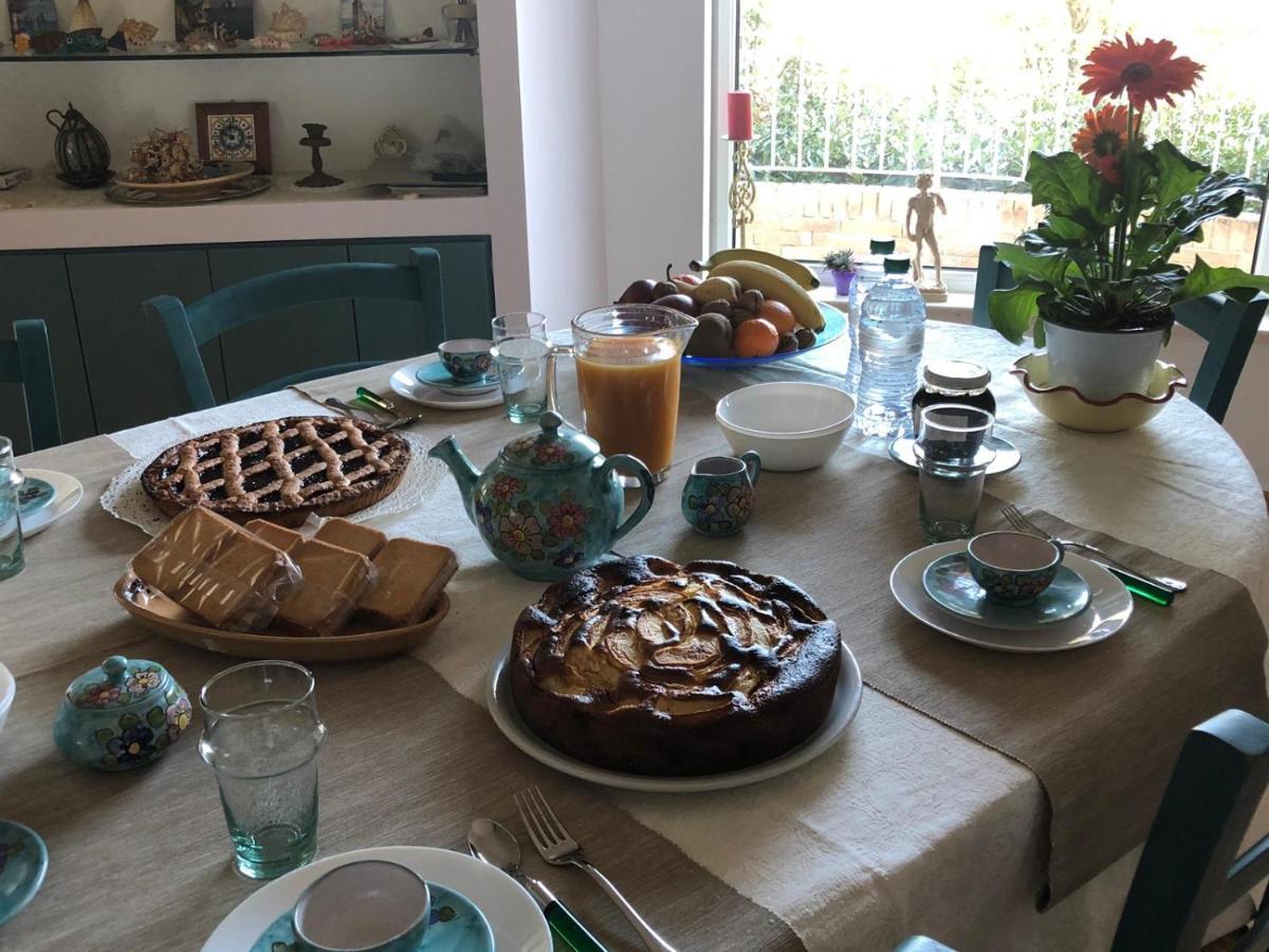 B&B La Palma San Costanzo 外观 照片