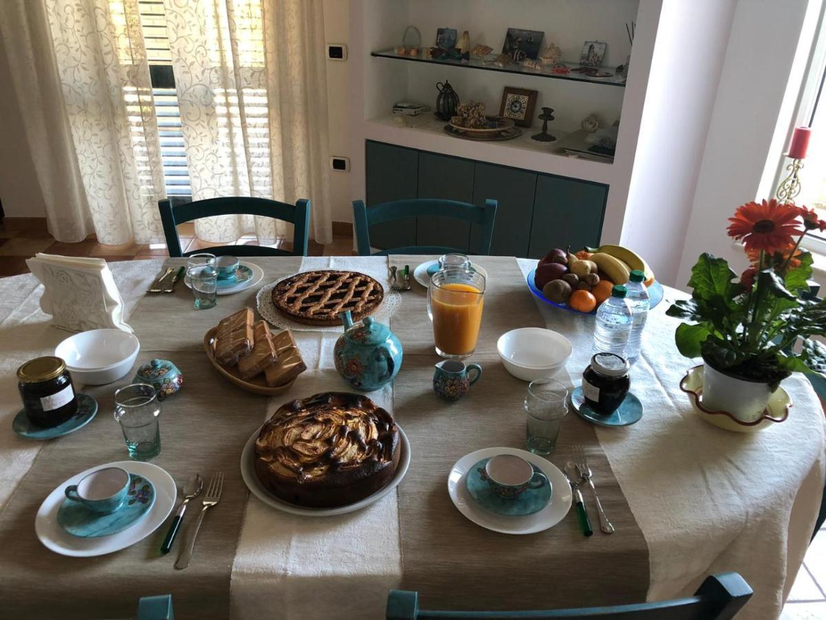 B&B La Palma San Costanzo 外观 照片